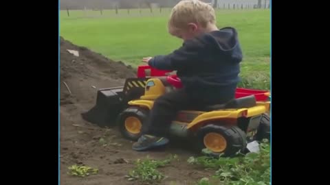 SUPER FUNNY BABY VIDS