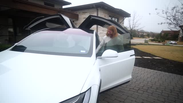 Tesla - Pretend to Save the Environment While Looking Rich