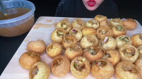 ASMR EATING EXTREMELY SPICY GOLGAPPA 50 GOL GAPPA CHALLENGE