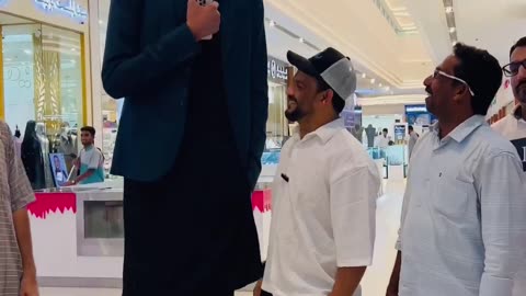 Long Hight men in Pakistan NOW in UAE