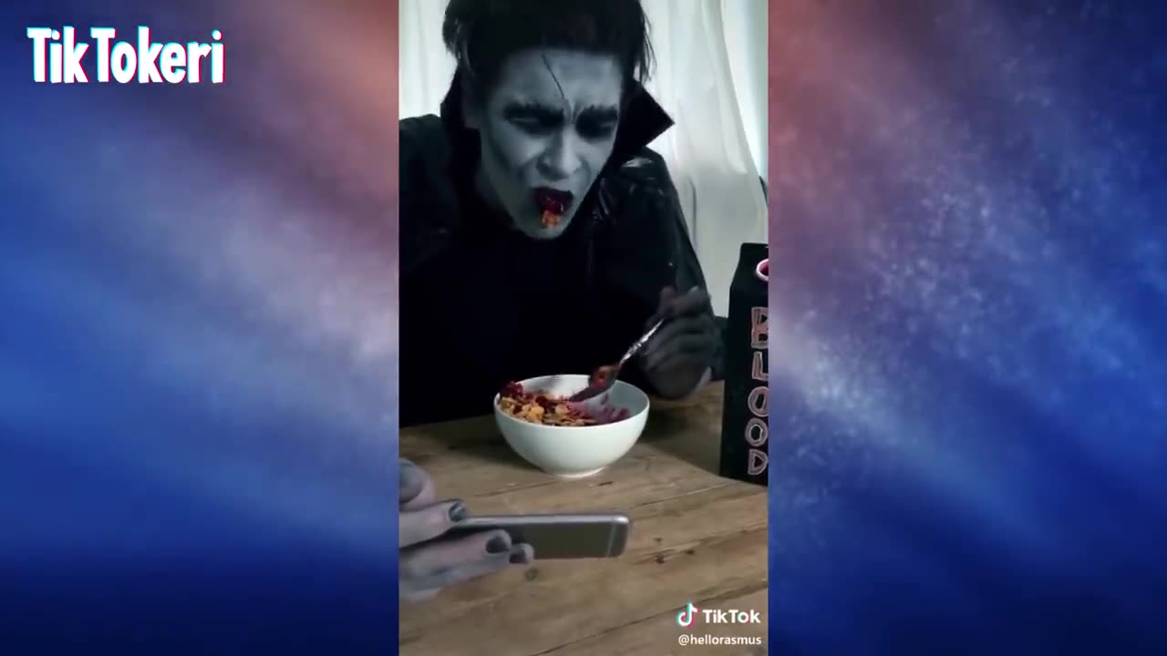 TIKTOK HALLOWEEN COMPILATION - SPOOKY SEASON