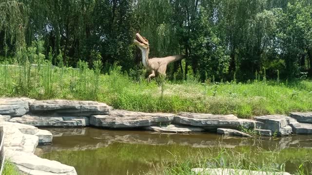 The dinosaur held its head high