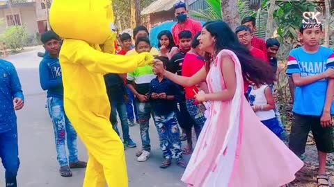 Teddy dance with a cute girl 😂😂