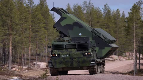 Britain to hand over 80 km volley fire missile systems to Ukraine - CNN.