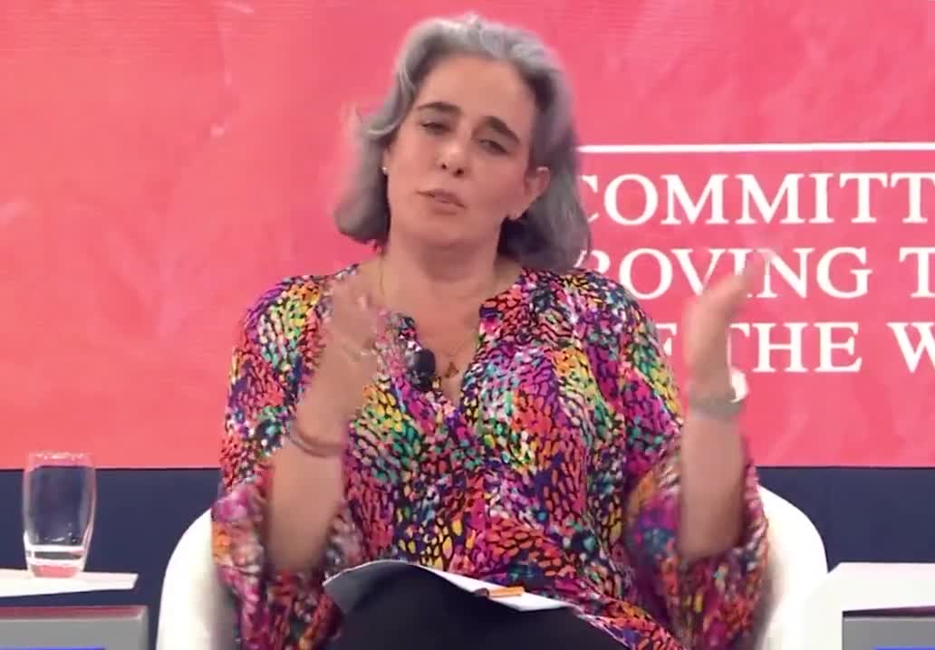 Gabriela Bucher di Oxfam: Covid è un prodotto molto redditizio