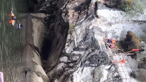 Jumping in cliff.. Maramo River Bulacan Phillipines