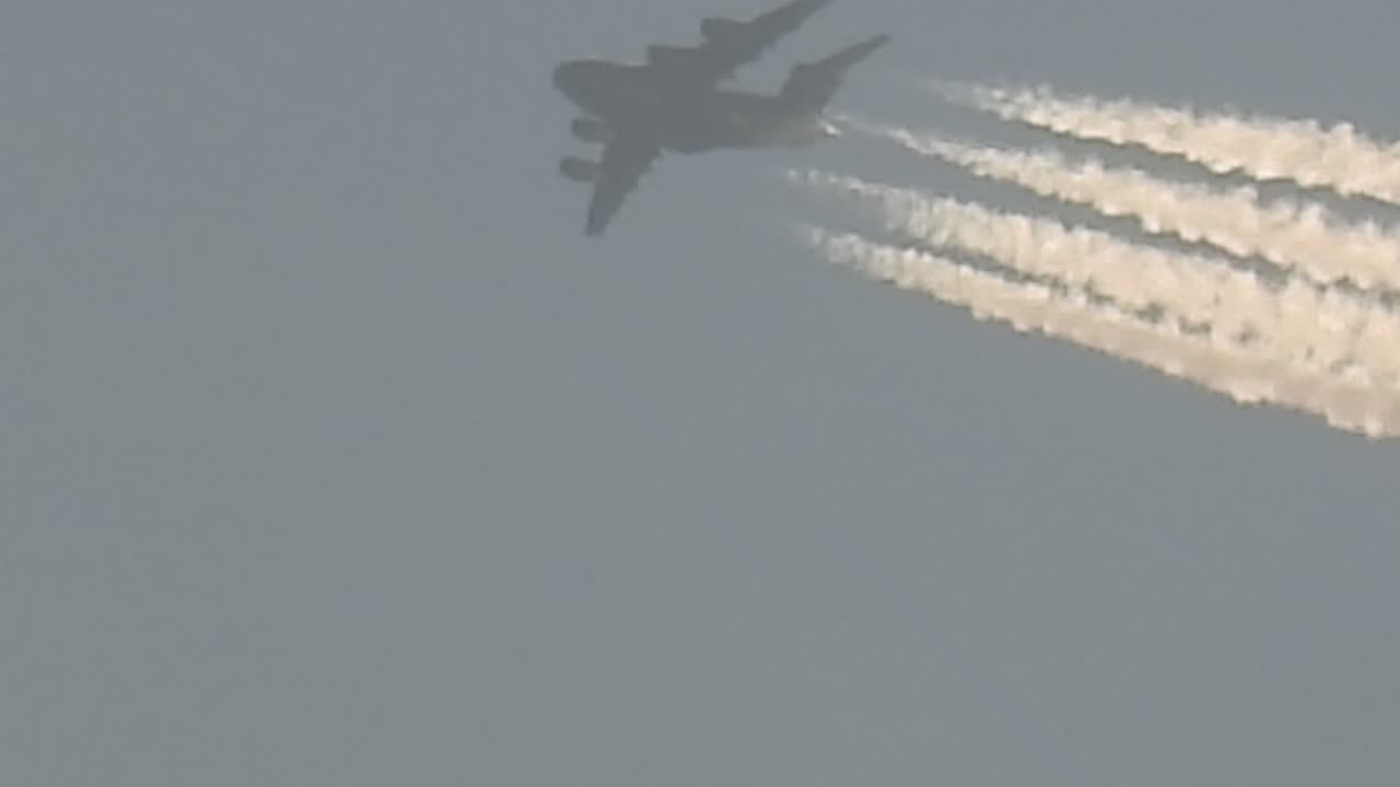 Massive Chem Dump Over Long Beach...Insane Dec .14, 2023