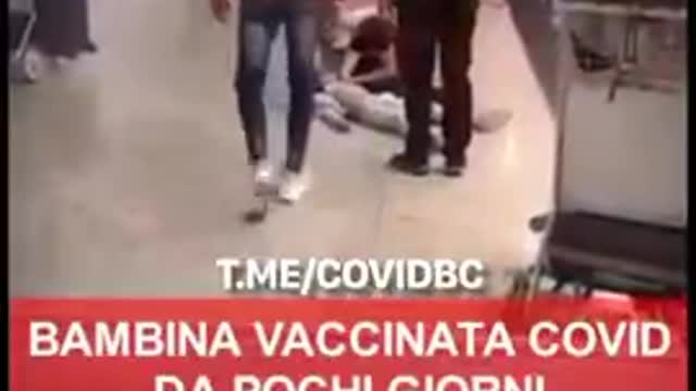 BRAZIL: RECENTLY VACCINATED CHILD DROPS DEAD WHILE WAITING FOR A PLANE WITH HER MOM 💉