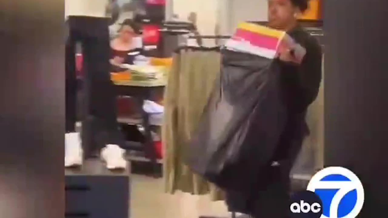 Thieves Walk Out of Nike Store With Bags Of Sneakers In L.A.