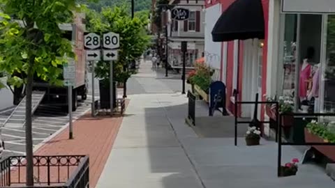 Cooperstown, NY - The One Traffic Light Town