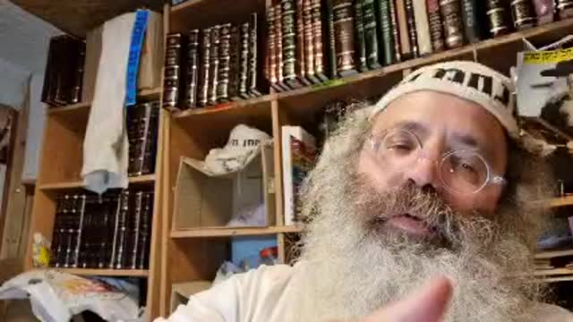 נוח לו לאדם שימסור עצמו לתוך כבשן האש ואל ילבין פני חברו ברבים מנא לן - שיר נ נח מסכת כתובות דף סז