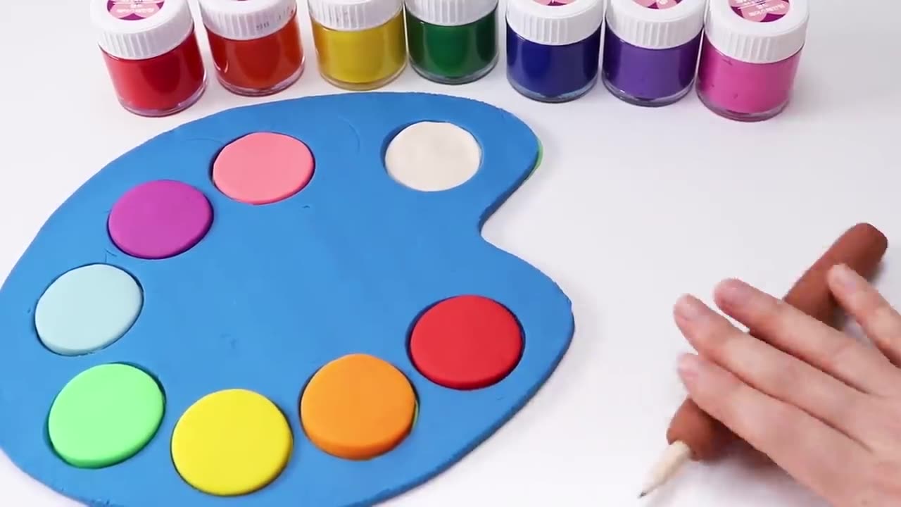 DIY How to Make Rainbow Art Palette and Color Brush with Play Doh