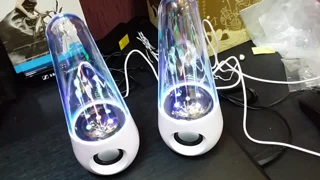 Water dance speaker