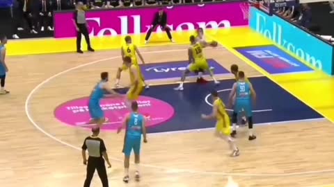 Doncic's dimensional reduction strike in the World preliminary