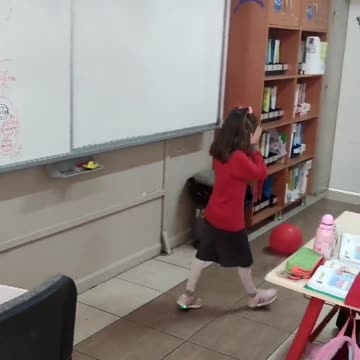 Teacher announced he put a pic of the favourite student in the box