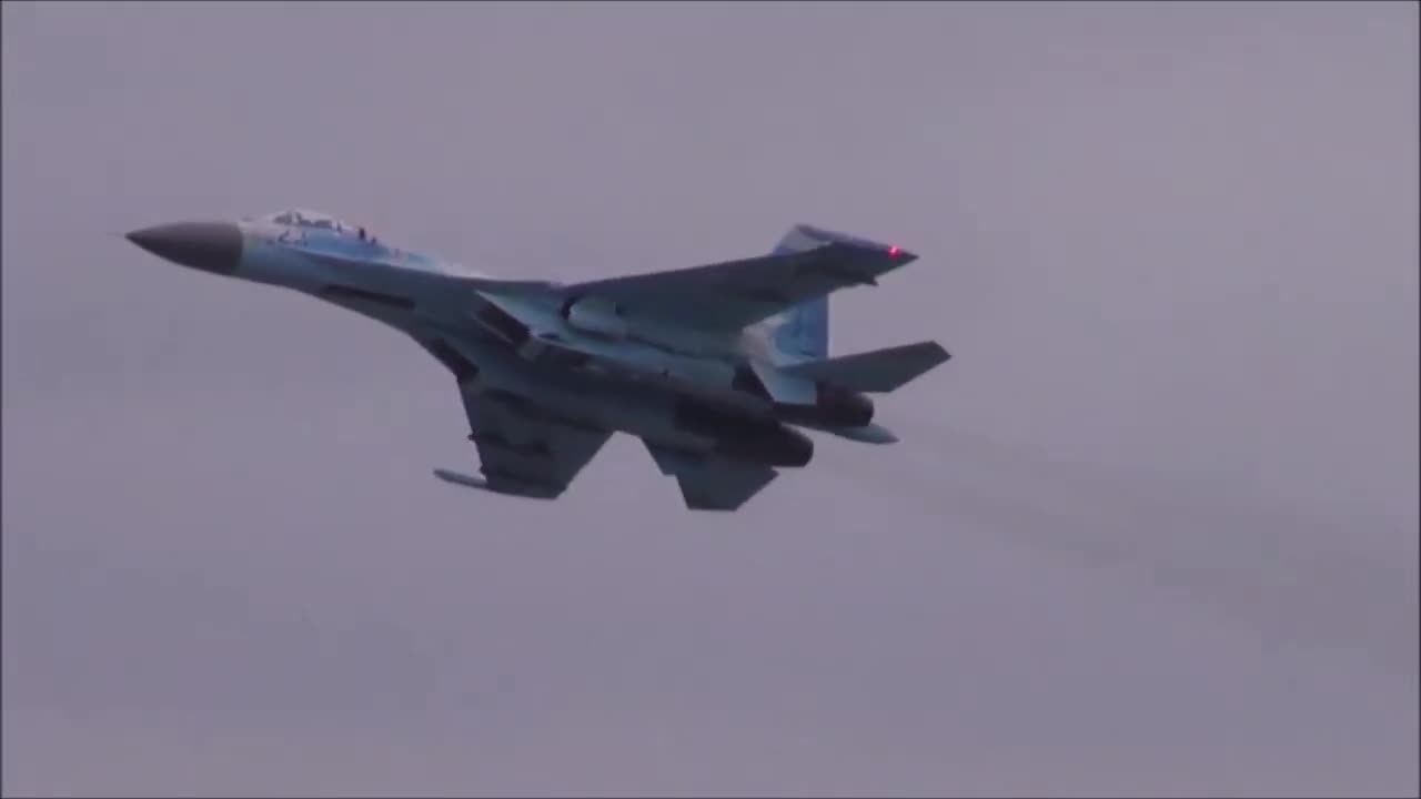 Ukrainian Su-27 Leaves Escorted By Two MIG's-21 LanceR From NATO Base In Romania