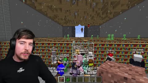 I Made 100 Players Escape An Impossible Maze