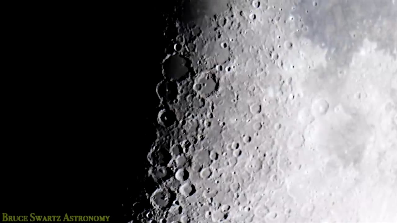 Smoke Stacks on the Moon ...Double Lunar Waves & Living Entities ALL RIGHT HERE!