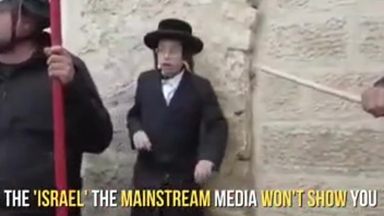 اسرائيلين يحتفلون بما قدمت حماس من احترام الاسراء الاسرائيلين