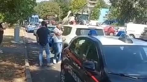 Brescia, Italy: Farmers form convoy to support Dutch protests (July 14, 2022)