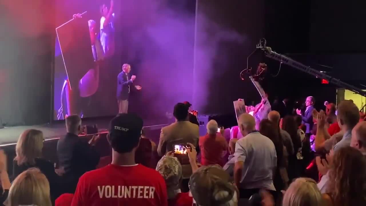 Mother of Ashli Babbitt Receives STANDING OVATION at Trump’s “Rally