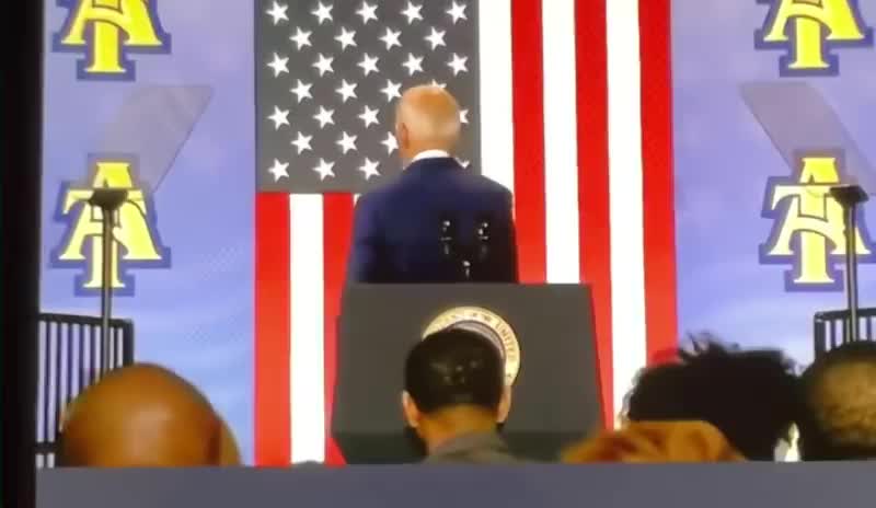 Biden egyre zakkantabb.....