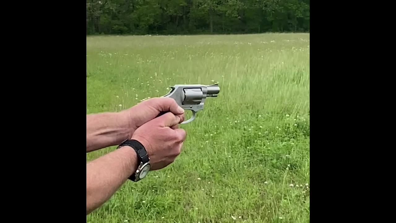 Shooting a Smith and Wesson 637 Airweight