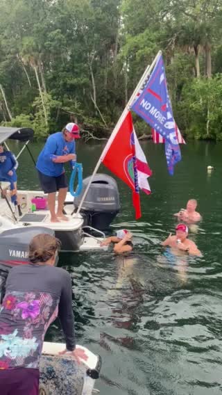 Homasassa Springs Florida Trump Boat Party Drinking