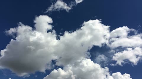 The view of the sky is amazing | Wonderful sky | The clouds are beautiful