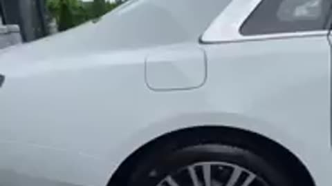 New laxary cars