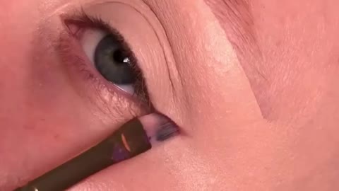 Eye makeup