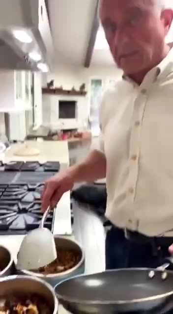 RFK Jr never ate Dogs lol