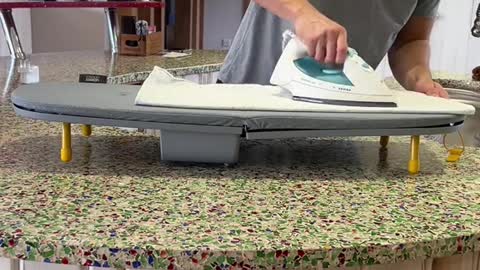 Foldable ironing board