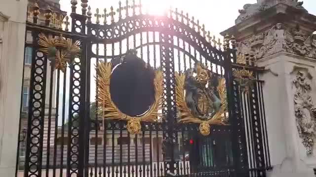 Buckingham Palace CLOSED. VIDEO 6/2020 In case you missed this last year