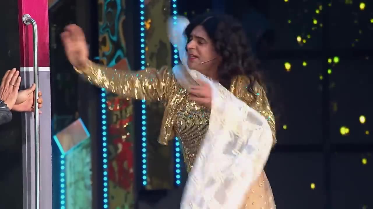 SHARUKH KHAN NE APANI PERFORMANCE SE HASAYA LOGO KO NEW VIDEO 2024