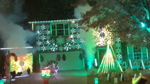 Neighborhood Christmas Lights Show in Texas with Fake Snow