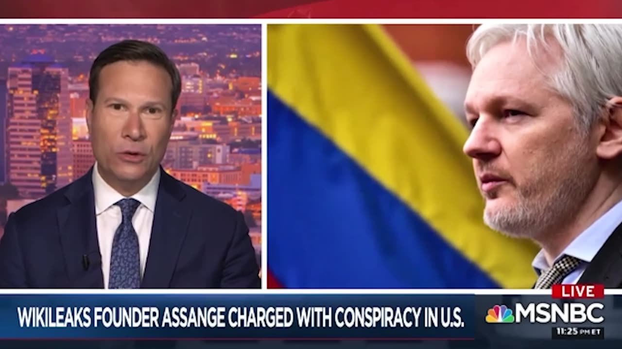 [2023-12-26] Tucker Carlson Visits Julian Assange #shorts