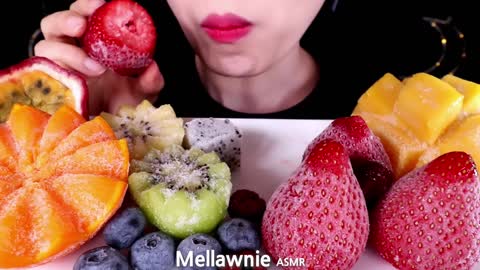 ASMR FROZEN FRUITS, BERRIES, MANGO, KIWI, GRAPE, DRAGON FRUITS etc. 얼린과일 EATING SOUNDS MUKBANG 먹방