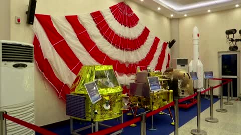 China allows foreign scientists access to moon samples