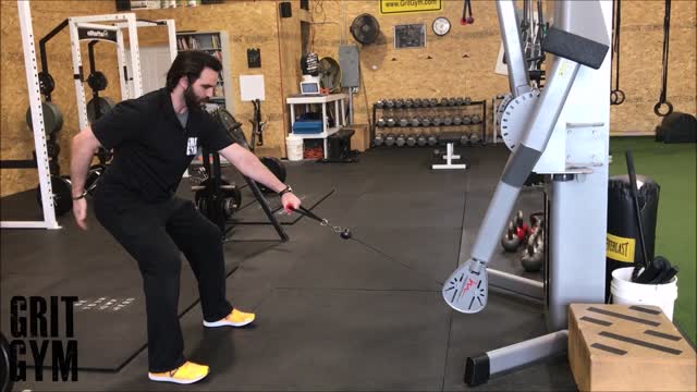 1 Arm Standing Low Cable Row