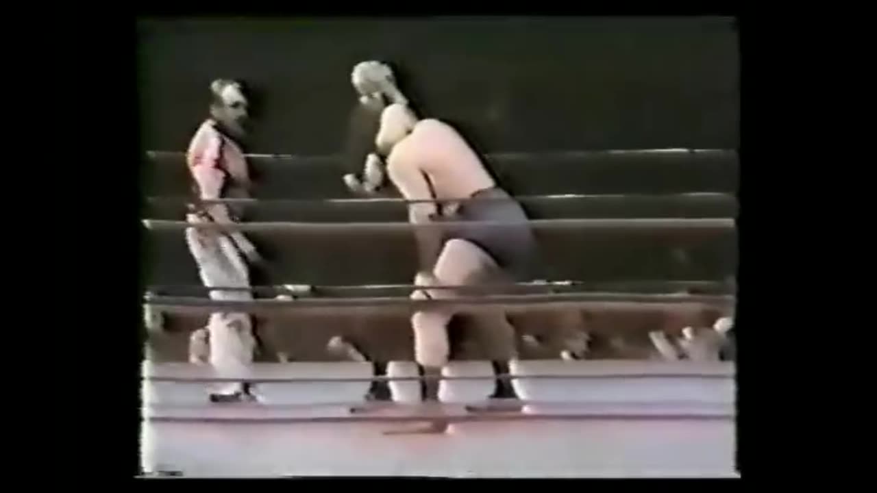 Andre the Giant vs Tank Patton