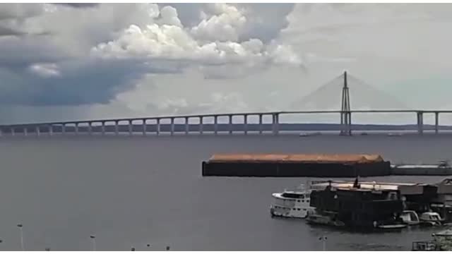 Ponte sobre o Rio negro (Manaus)