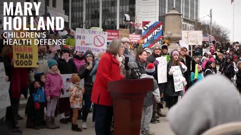 Thousands protest covid-tyranny in Albany, New York.
