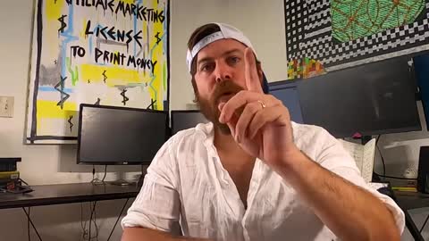 How To Make $500 A Week Buying Fiverr Gigs