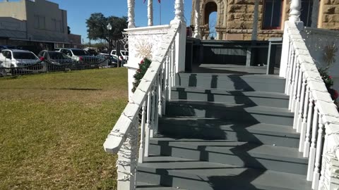 Christmas Decor at the County Courthouse