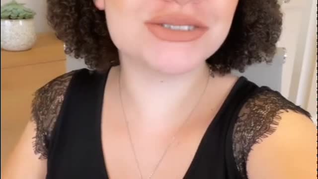 Carolina Lucchetti stories sobre Tema 1 e 2