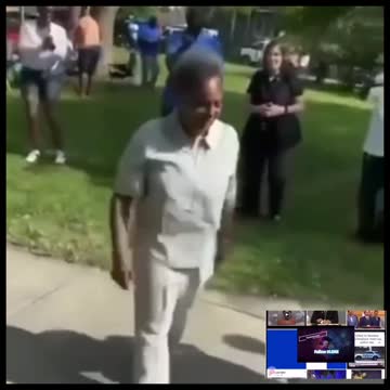 Chicago's mayor is on the job!