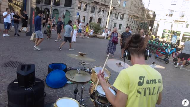 We Found Love_Busking in Milan_August 2022