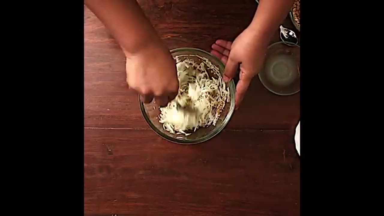 RAW PAPAYA SALAD