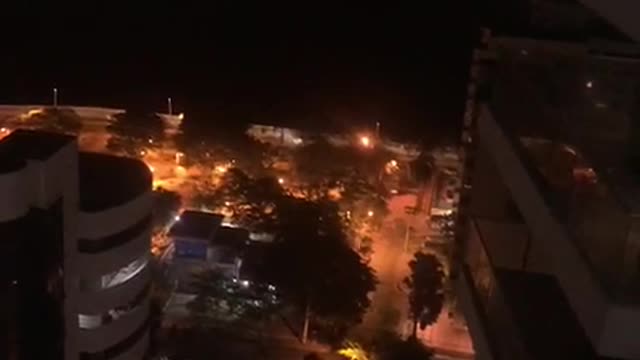 Cacerolazo a favor de Dau